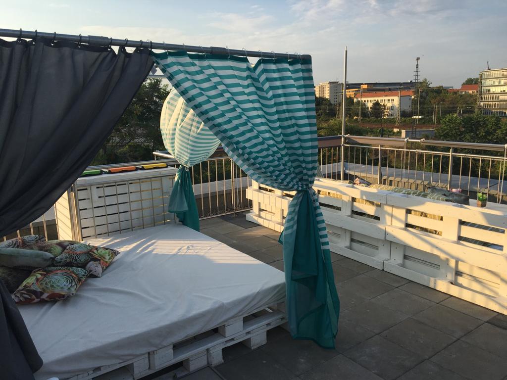 Bühne